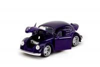 Wednesday auto 1972 VW Beetle 1:24 a figúrka Wednesday